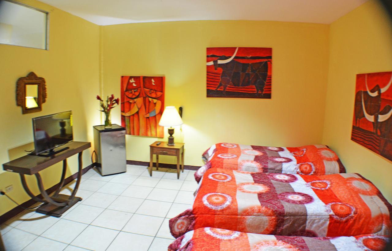 צ'יננדגה Hotel Plaza Cosiguina מראה חיצוני תמונה